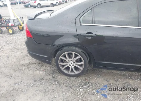 2011 Ford Fusion Se z USA, uszkodzony, nr VIN 3FAHP0HA7BR233474